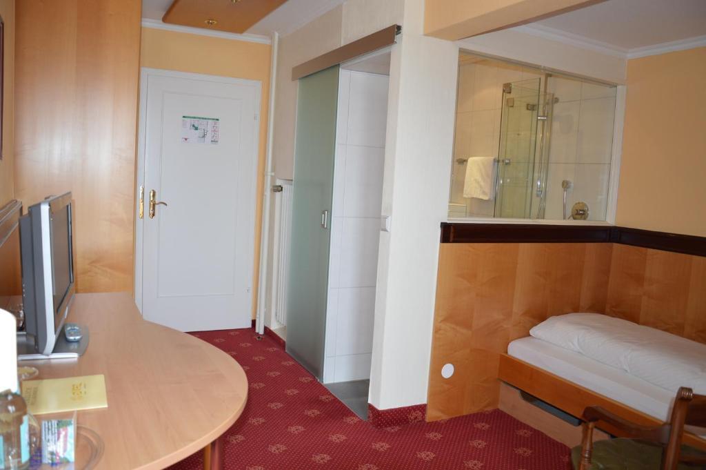 Hotel Engel Langenargen Quarto foto